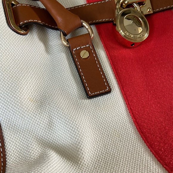 BLACK FRIYAY!!Michael Kors! Sophisticated bagNWOT! Stored w/❤️ - Picture 10 of 14